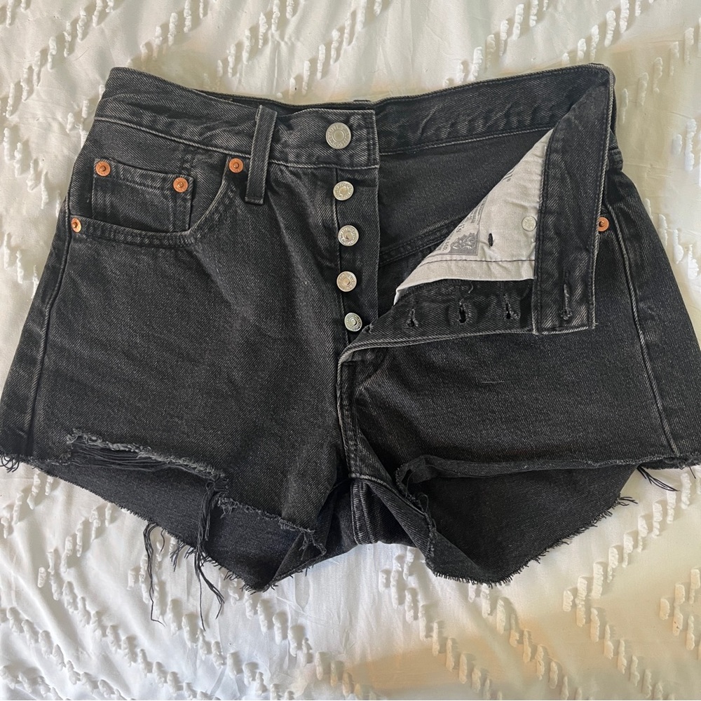 Levi’s 501 black denim cutoff shorts 24